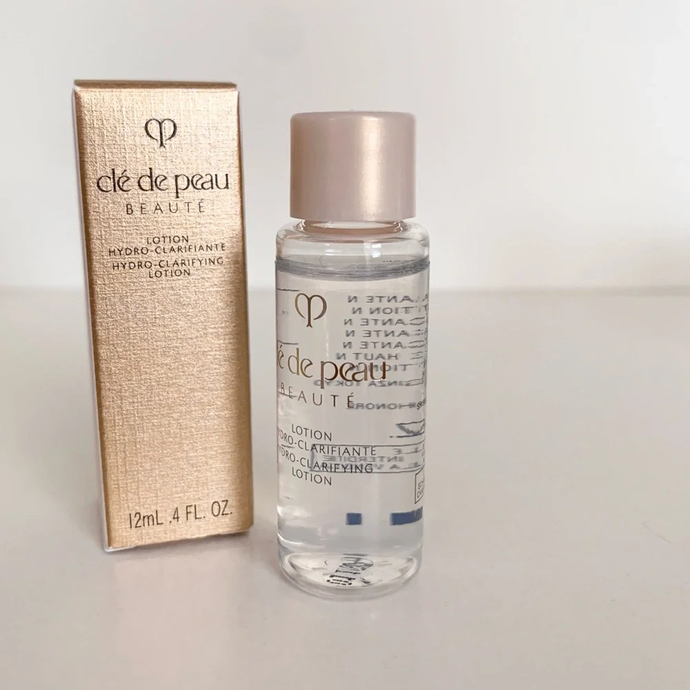 Cle de peau hydrating lotion